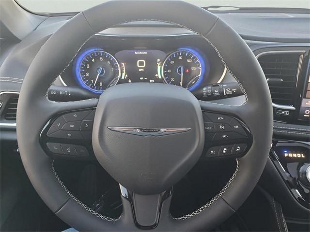 new 2026 Chrysler Pacifica car, priced at $53,745