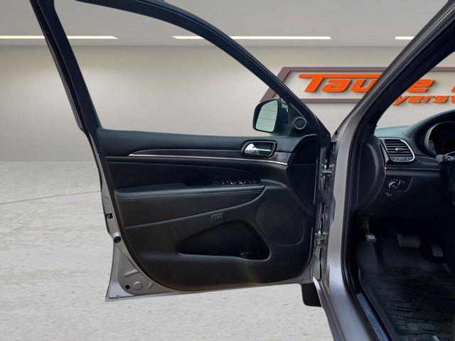 used 2019 Jeep Grand Cherokee car, priced at $19,000