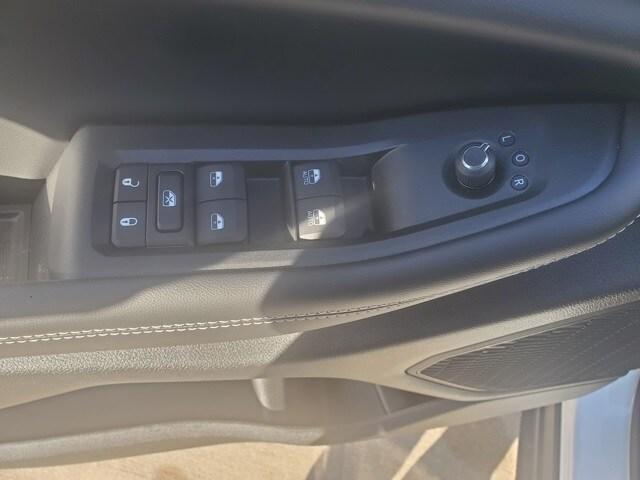 new 2025 Jeep Grand Cherokee car, priced at $51,385