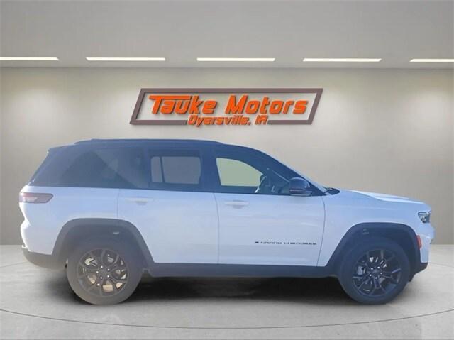 new 2025 Jeep Grand Cherokee car, priced at $51,385