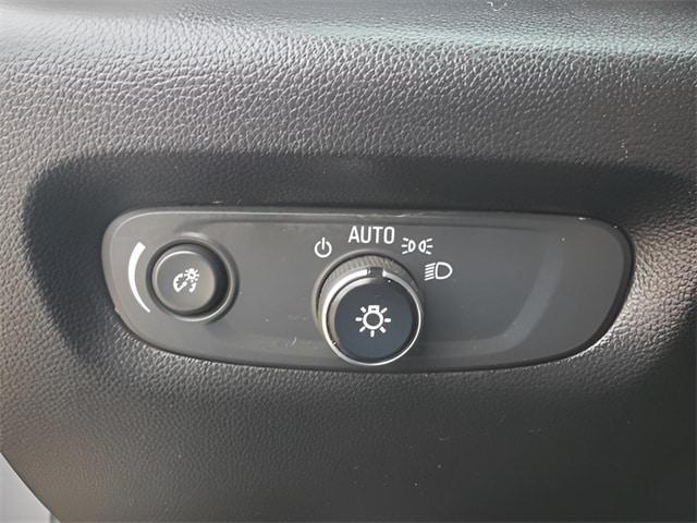 used 2019 Chevrolet Traverse car, priced at $14,000