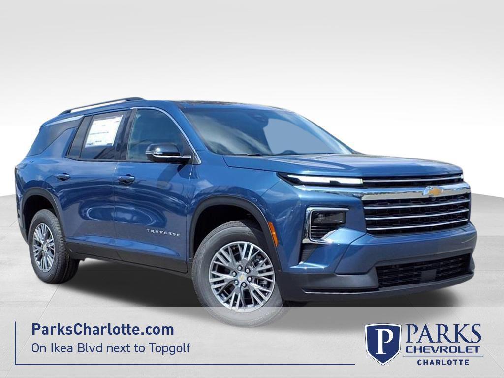 new 2026 Chevrolet Traverse car, priced at $38,420