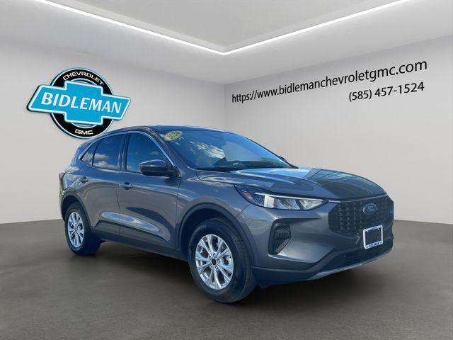 used 2024 Ford Escape car, priced at $22,982