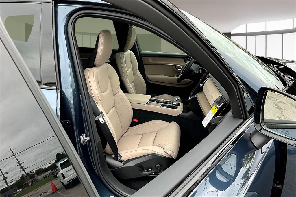 new 2026 Volvo XC90 car, priced at $75,155