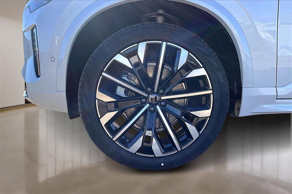 new 2026 Volvo XC90 car, priced at $75,155