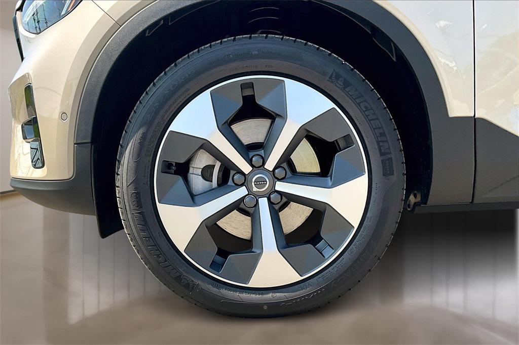 new 2026 Volvo XC40 car, priced at $44,999