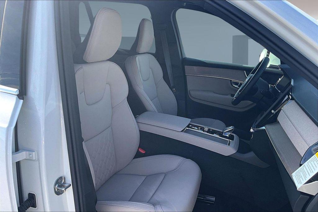 new 2026 Volvo XC90 car, priced at $67,445