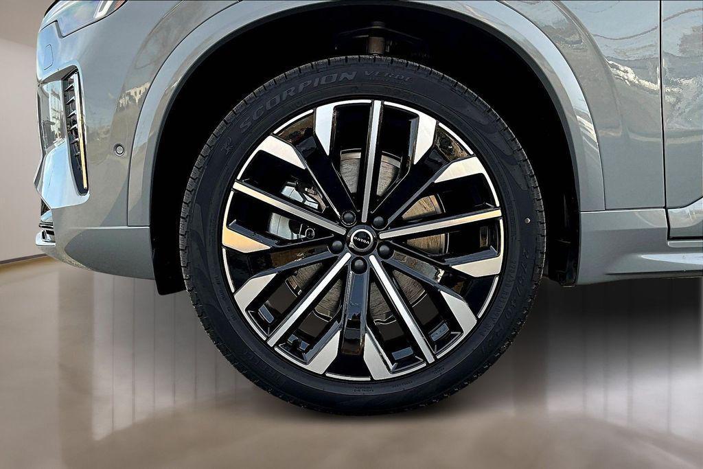 new 2026 Volvo XC90 car, priced at $71,825