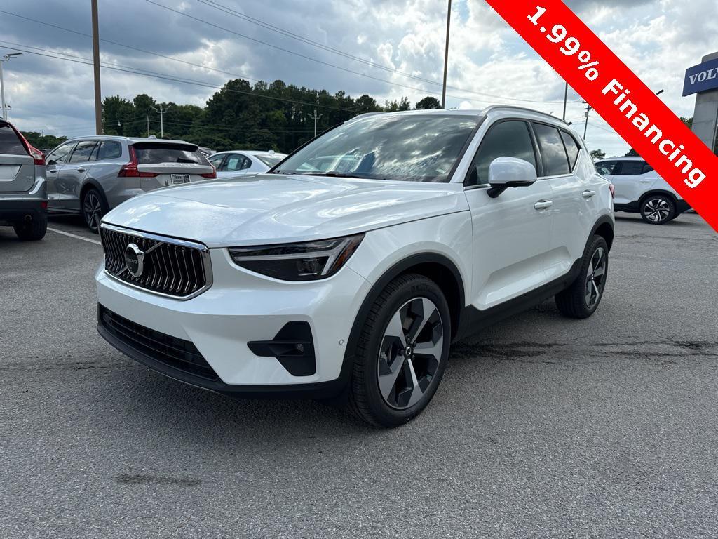 new 2025 Volvo XC40 car, priced at $39,999