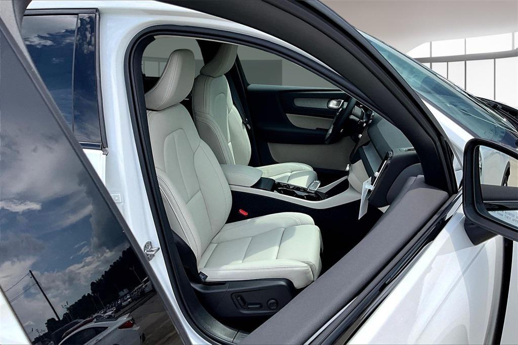 new 2026 Volvo XC40 car, priced at $49,999