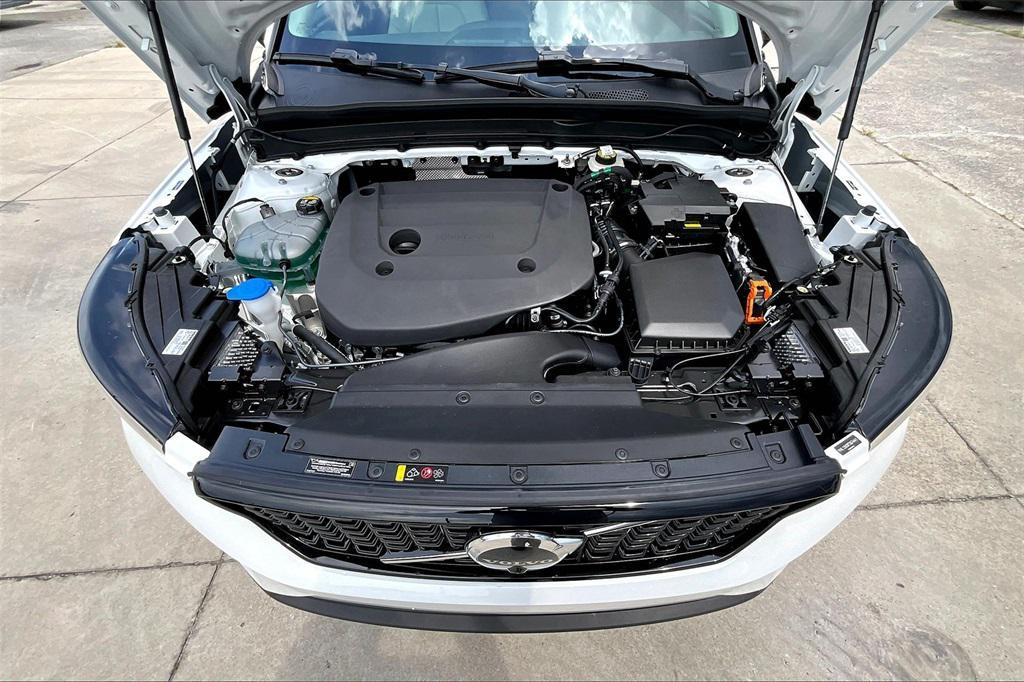 new 2026 Volvo XC40 car, priced at $49,999