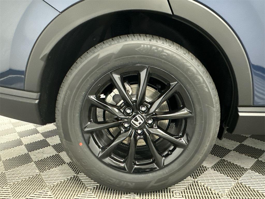 new 2026 Honda CR-V Hybrid car, priced at $40,175