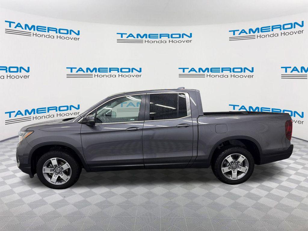 used 2025 Honda Ridgeline car, priced at $33,299