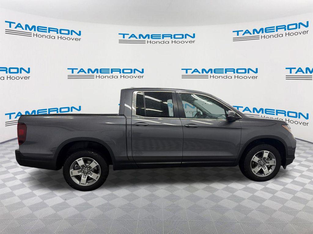 used 2025 Honda Ridgeline car, priced at $33,299
