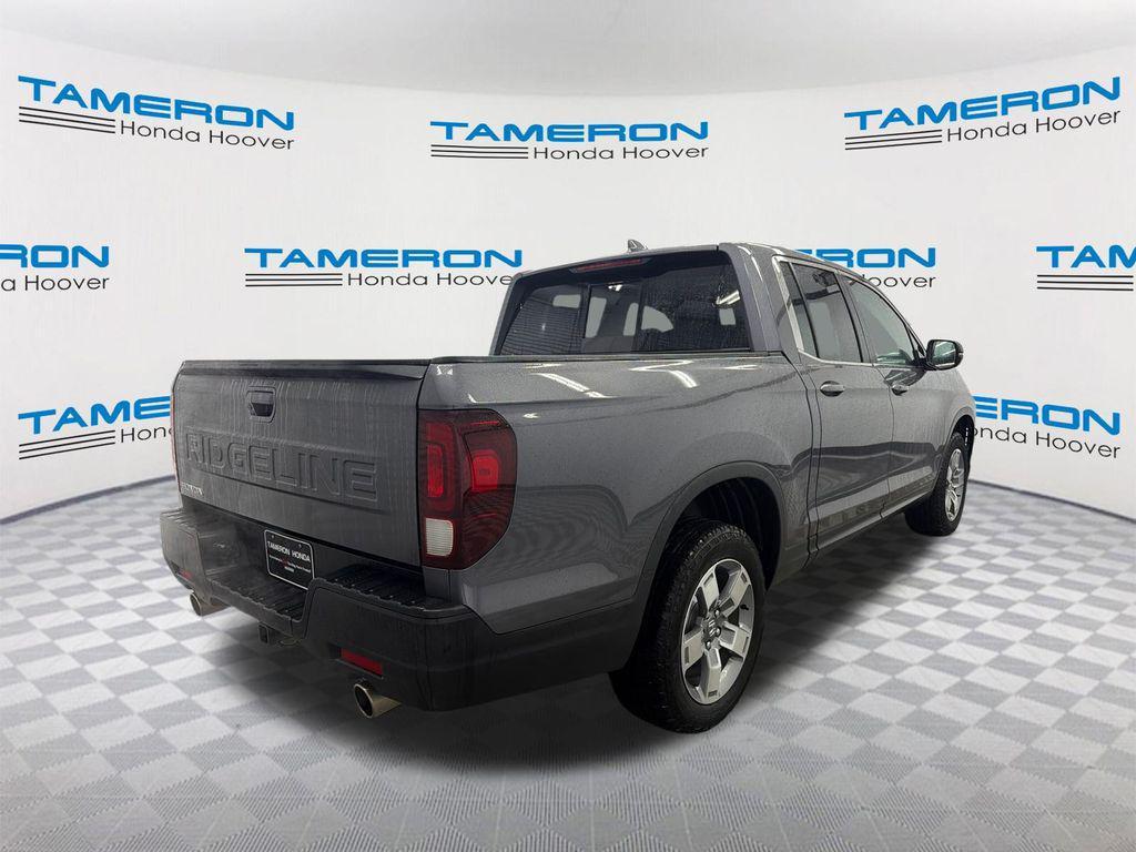 used 2025 Honda Ridgeline car, priced at $33,299