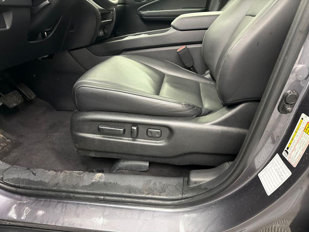 used 2025 Honda Ridgeline car, priced at $33,299