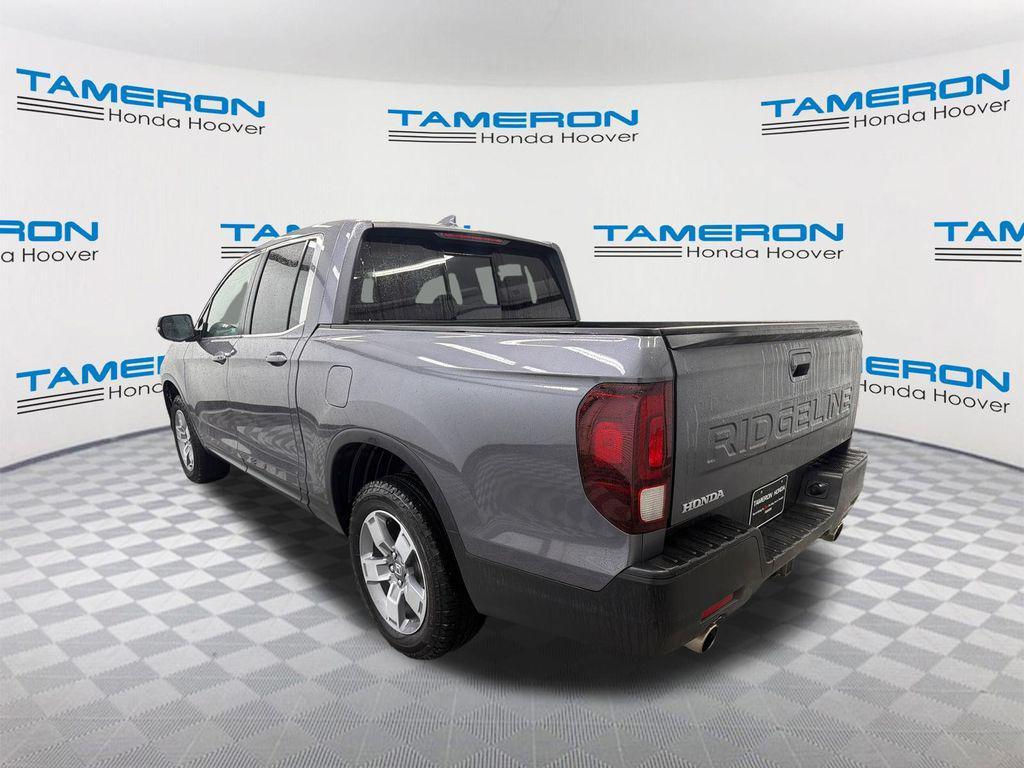 used 2025 Honda Ridgeline car, priced at $33,299