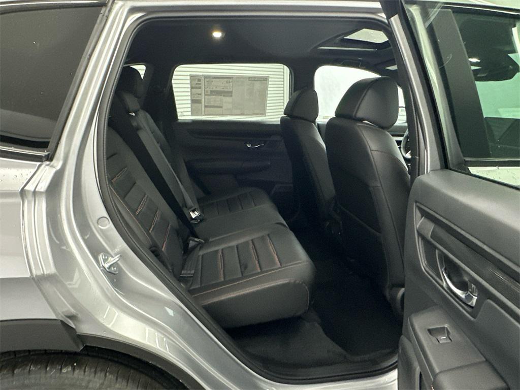 new 2026 Honda CR-V Hybrid car, priced at $40,175