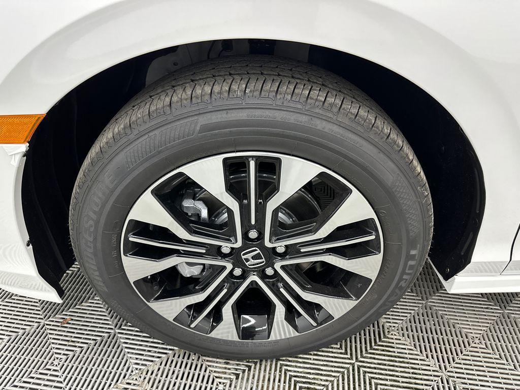 new 2026 Honda Odyssey car, priced at $53,645