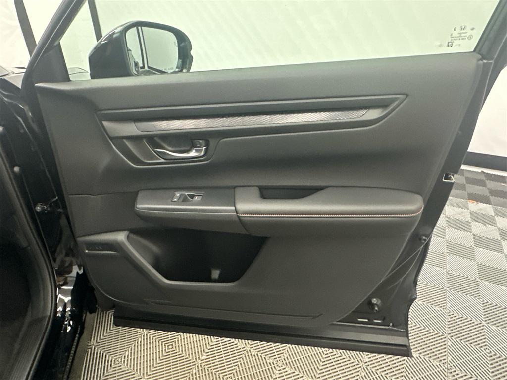 new 2026 Honda CR-V Hybrid car, priced at $40,250