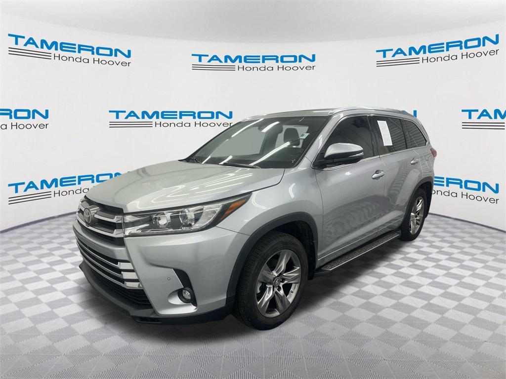 used 2019 Toyota Highlander car, priced at $23,099