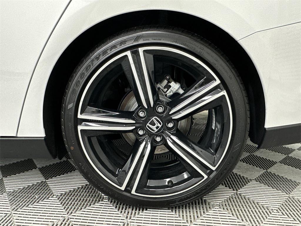 new 2025 Honda Accord Hybrid car, priced at $35,305