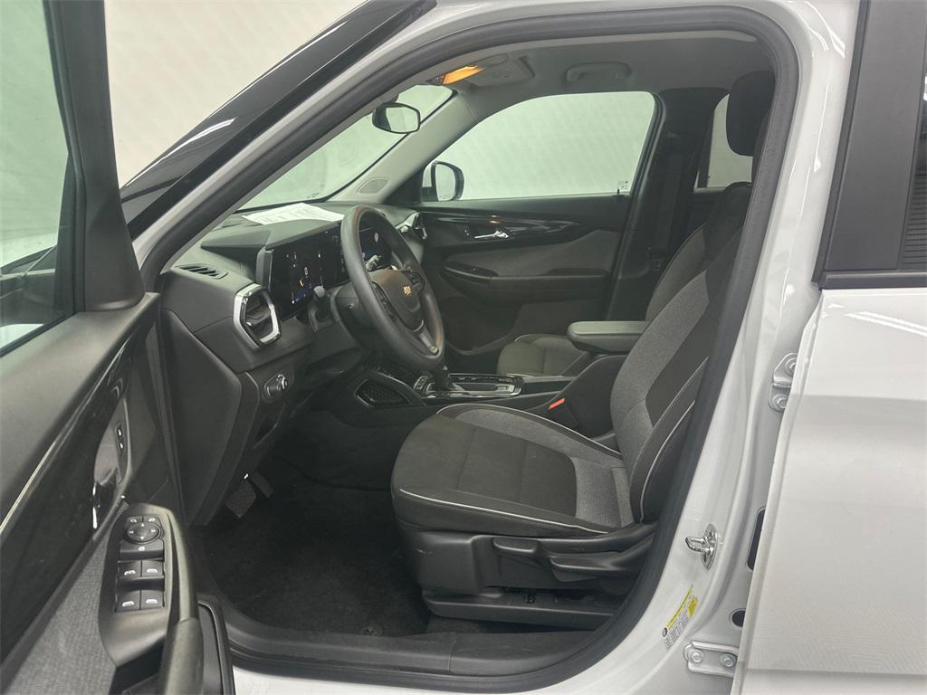 used 2024 Chevrolet TrailBlazer car, priced at $19,029