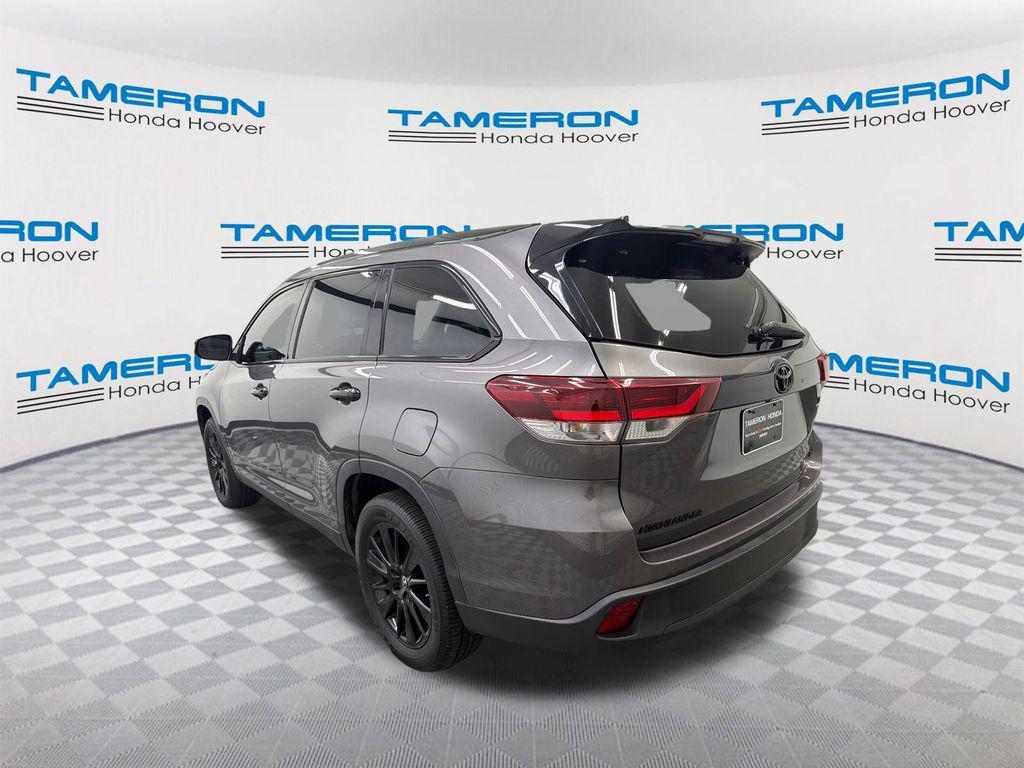 used 2019 Toyota Highlander car, priced at $20,799