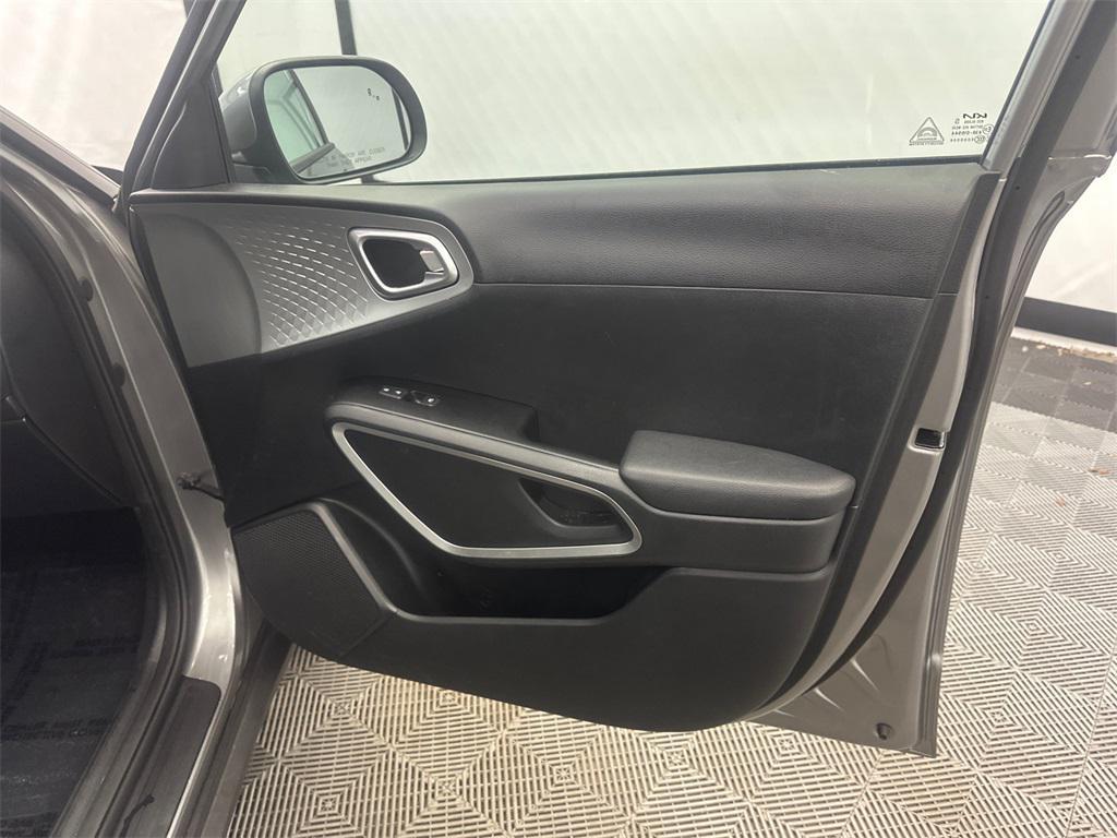 used 2024 Kia Soul car, priced at $14,919