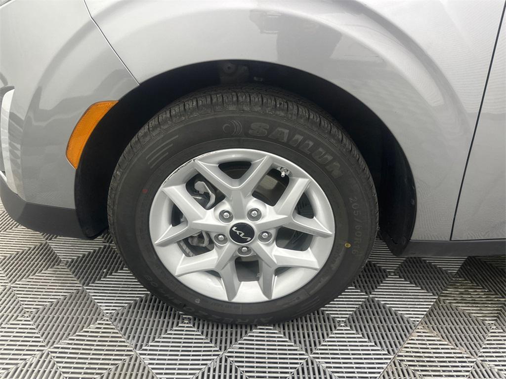 used 2024 Kia Soul car, priced at $14,919