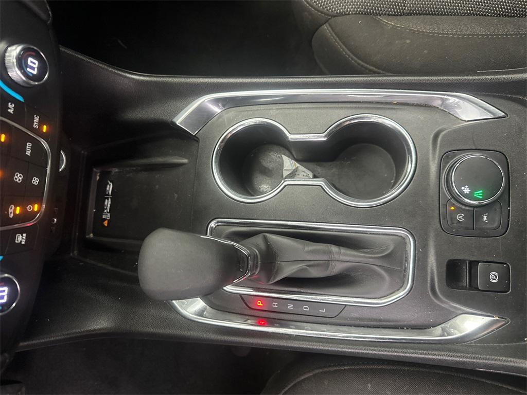 used 2023 Chevrolet Traverse car, priced at $23,729