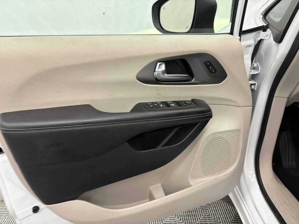 used 2023 Chrysler Pacifica car, priced at $22,998