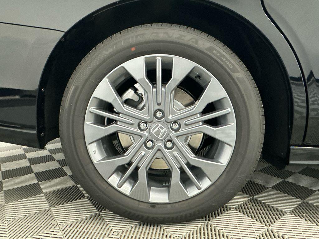 new 2026 Honda Odyssey car, priced at $49,585