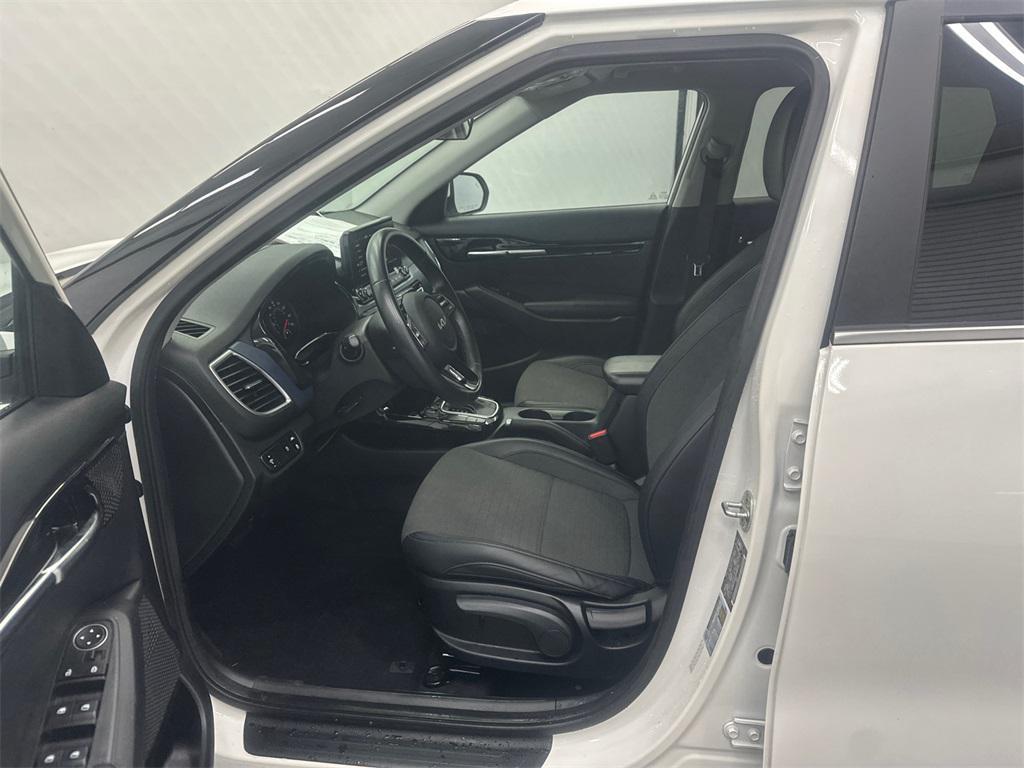 used 2023 Kia Seltos car, priced at $18,998