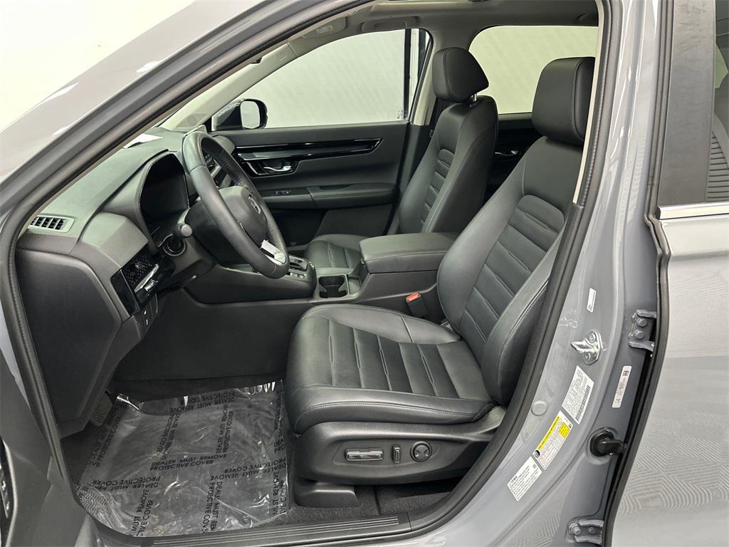 used 2024 Honda CR-V car, priced at $32,132