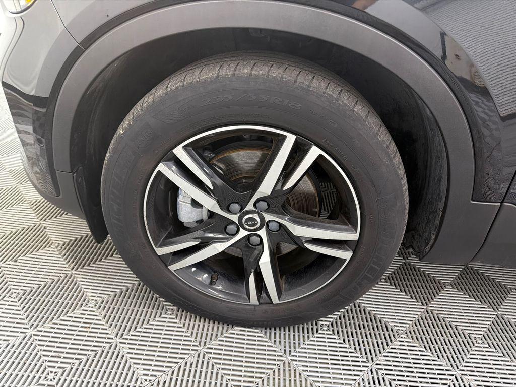 used 2023 Volvo XC40 car, priced at $21,999
