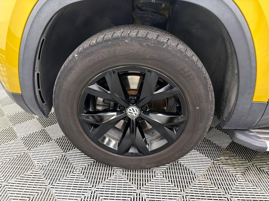 used 2018 Volkswagen Atlas car, priced at $12,995