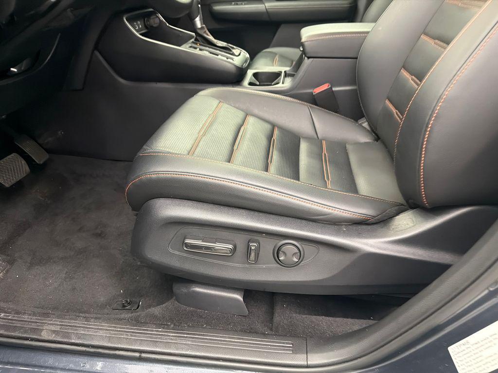 used 2025 Honda CR-V Hybrid car, priced at $33,999
