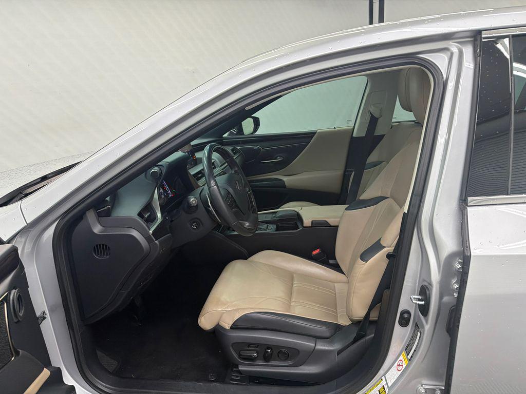 used 2019 Lexus ES 350 car, priced at $27,858