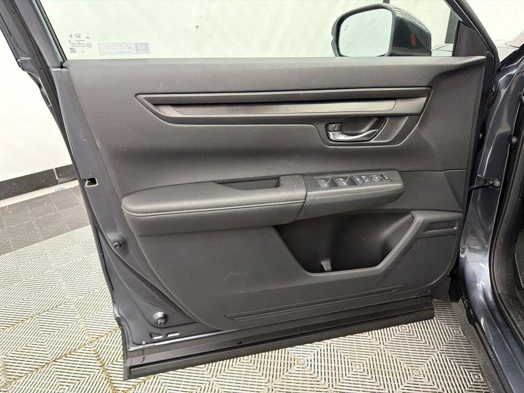 used 2026 Honda CR-V car, priced at $30,999