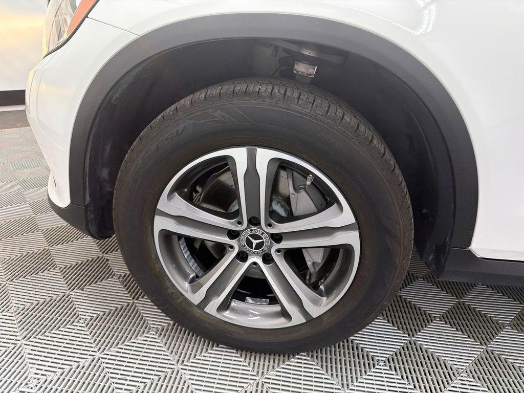 used 2019 Mercedes-Benz GLC 300 car, priced at $19,679