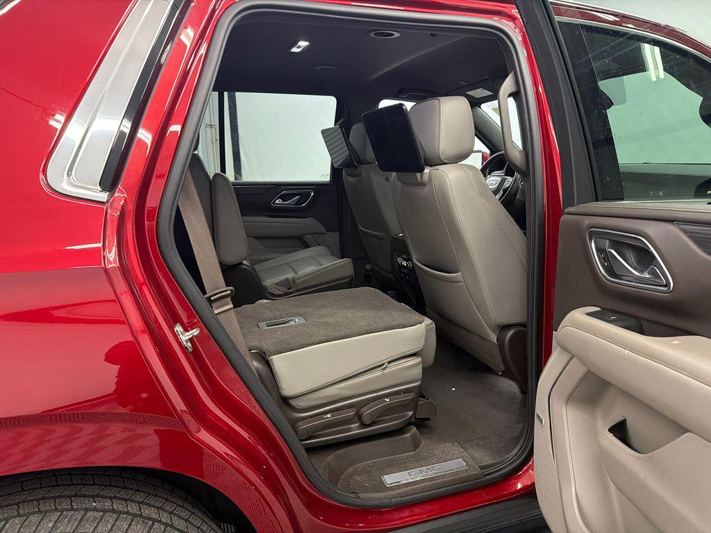 used 2021 GMC Yukon car, priced at $37,489