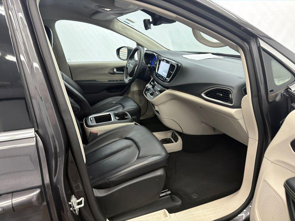 used 2023 Chrysler Pacifica car, priced at $22,997
