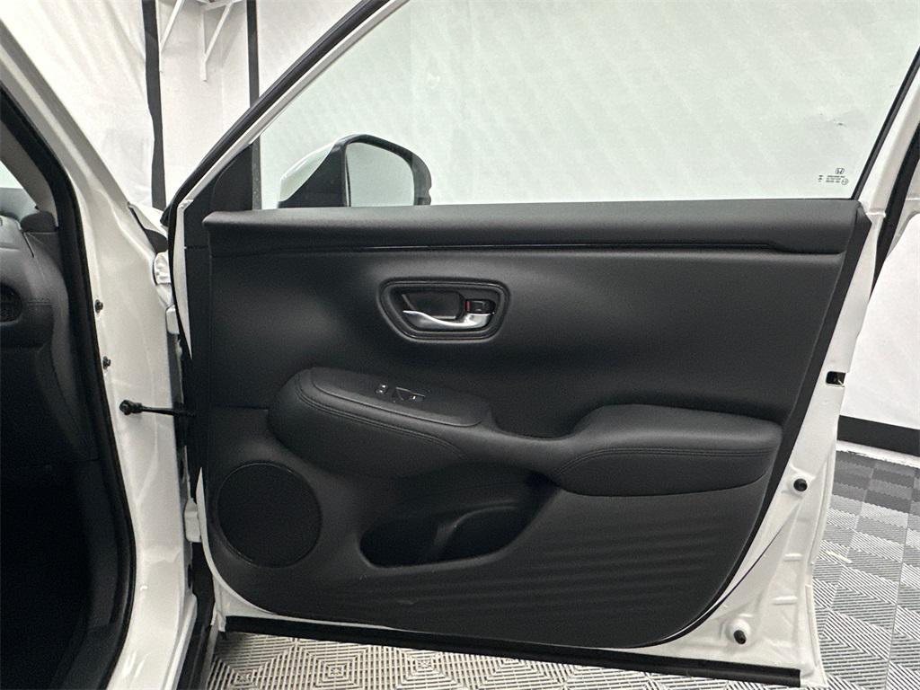 new 2026 Honda HR-V car, priced at $28,405