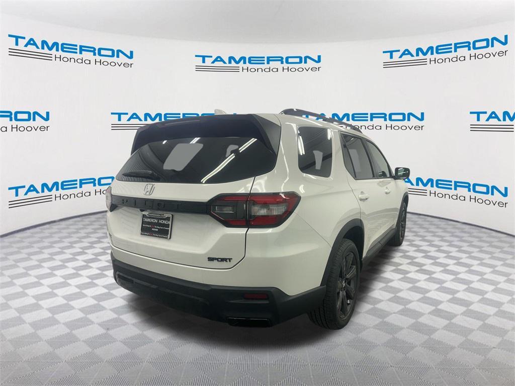 new 2026 Honda Pilot car, priced at $44,145