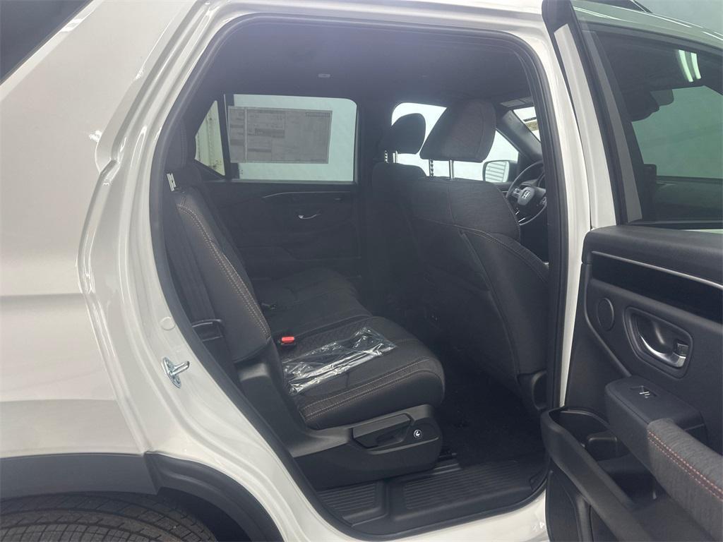 new 2026 Honda Pilot car, priced at $44,145