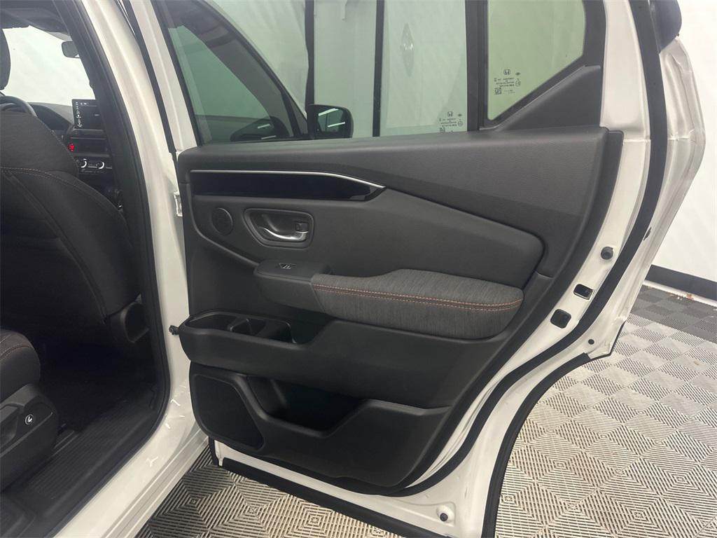 new 2026 Honda Pilot car, priced at $44,145