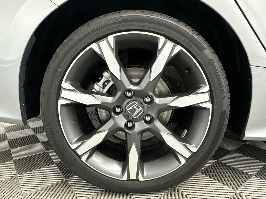 new 2026 Honda Civic Hybrid car, priced at $33,590