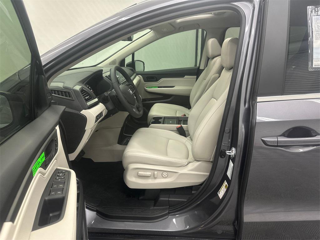 new 2026 Honda Odyssey car, priced at $44,885