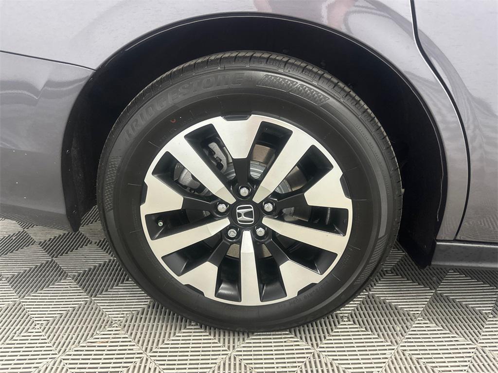 new 2026 Honda Odyssey car, priced at $44,885